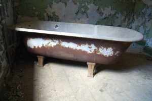Bathtub Resurfacing Columbus OH - Vintage Freestanding Cast Iron Clawfoot Tubs