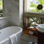 Bathtub Restoration Miami FL - Colored Porcelain, Enameled & Acrylic Prices