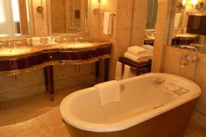 Bathtub Makeover Wizards Refinishing in Connecticut